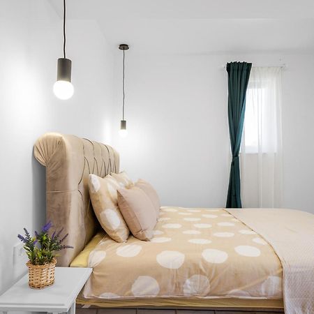 Villa Magnolia Pirovac Eksteriør bilde