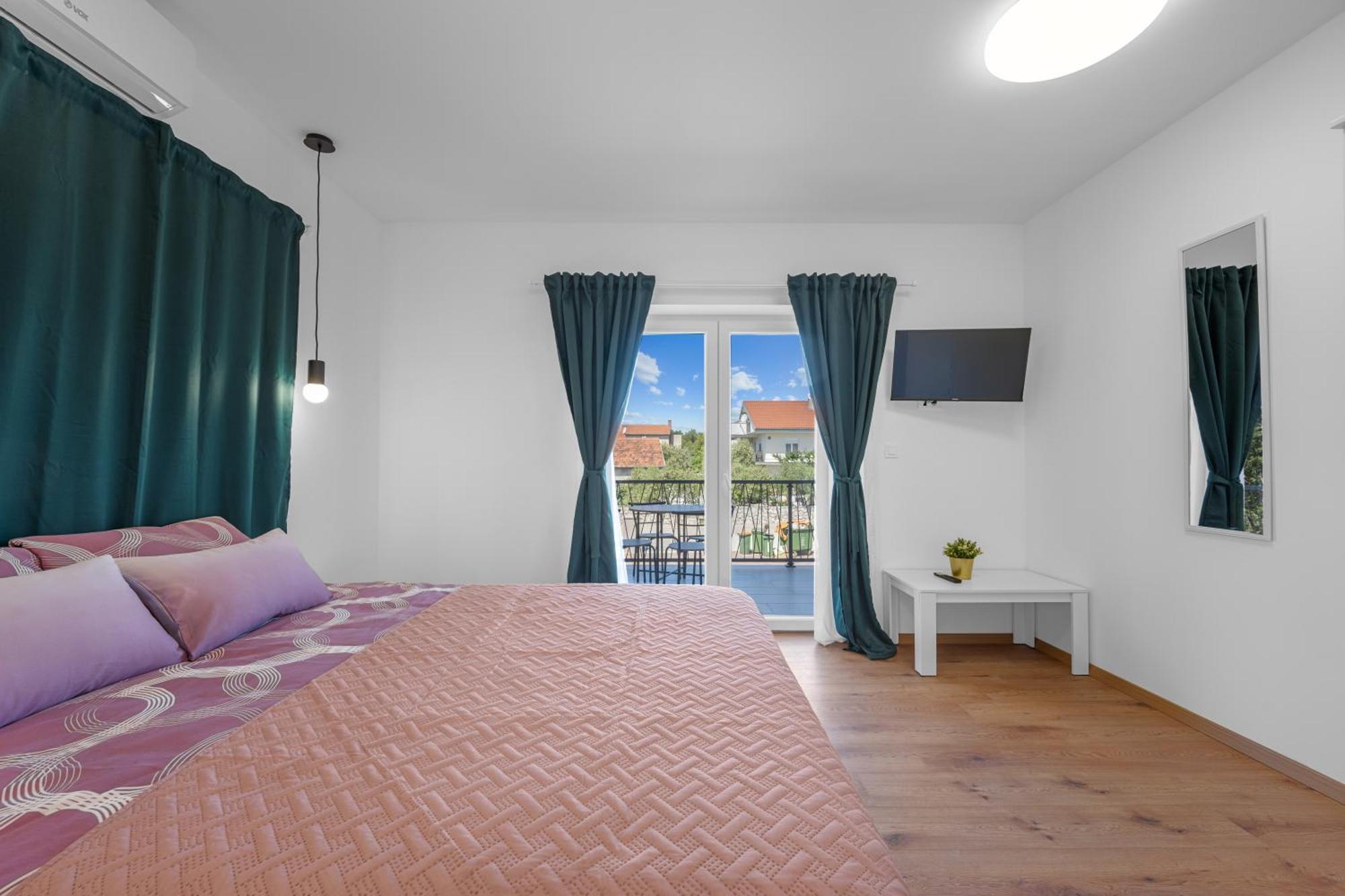 Villa Magnolia Pirovac Eksteriør bilde